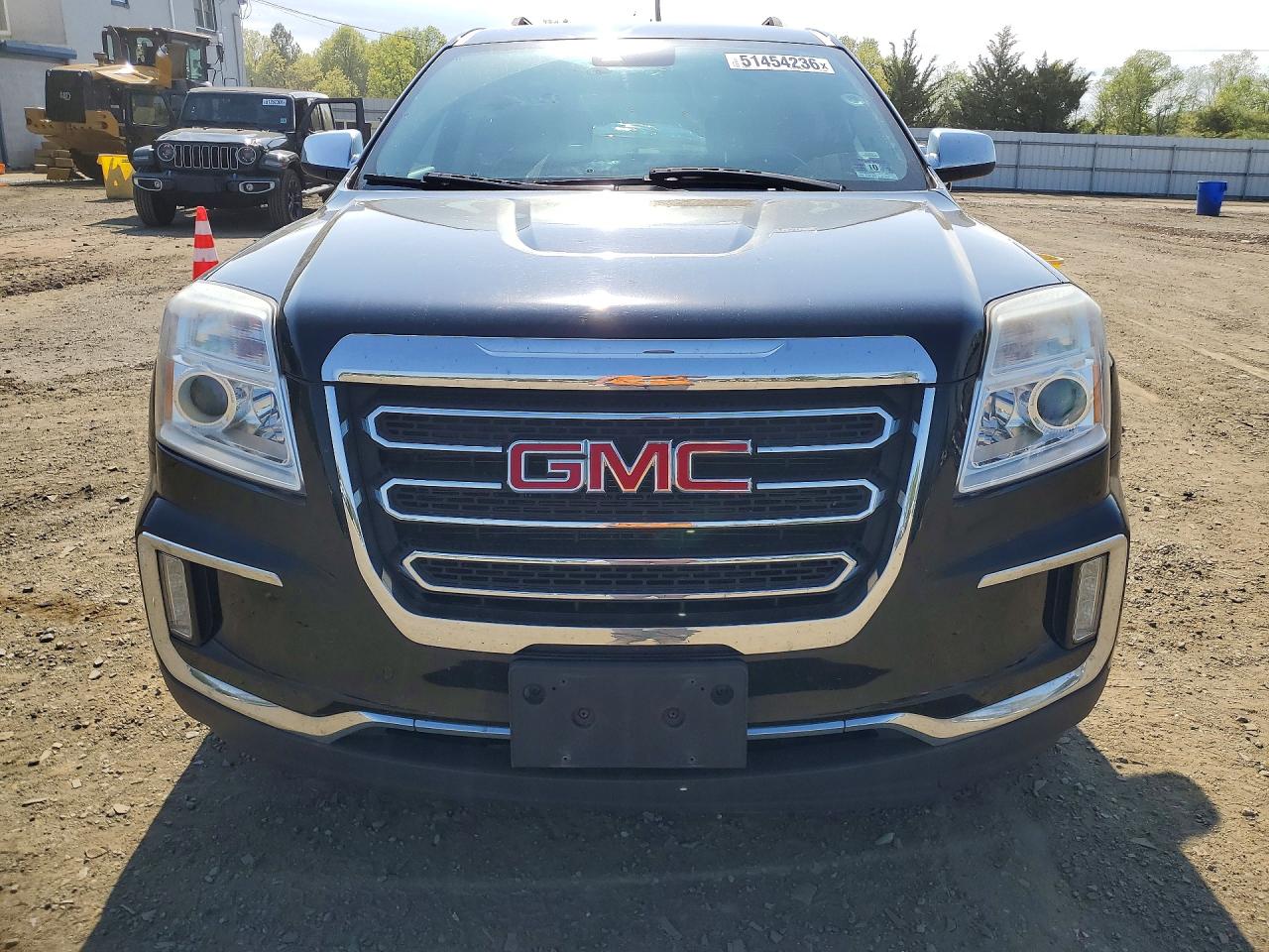 2017 GMC TERRAIN SLT photo 9