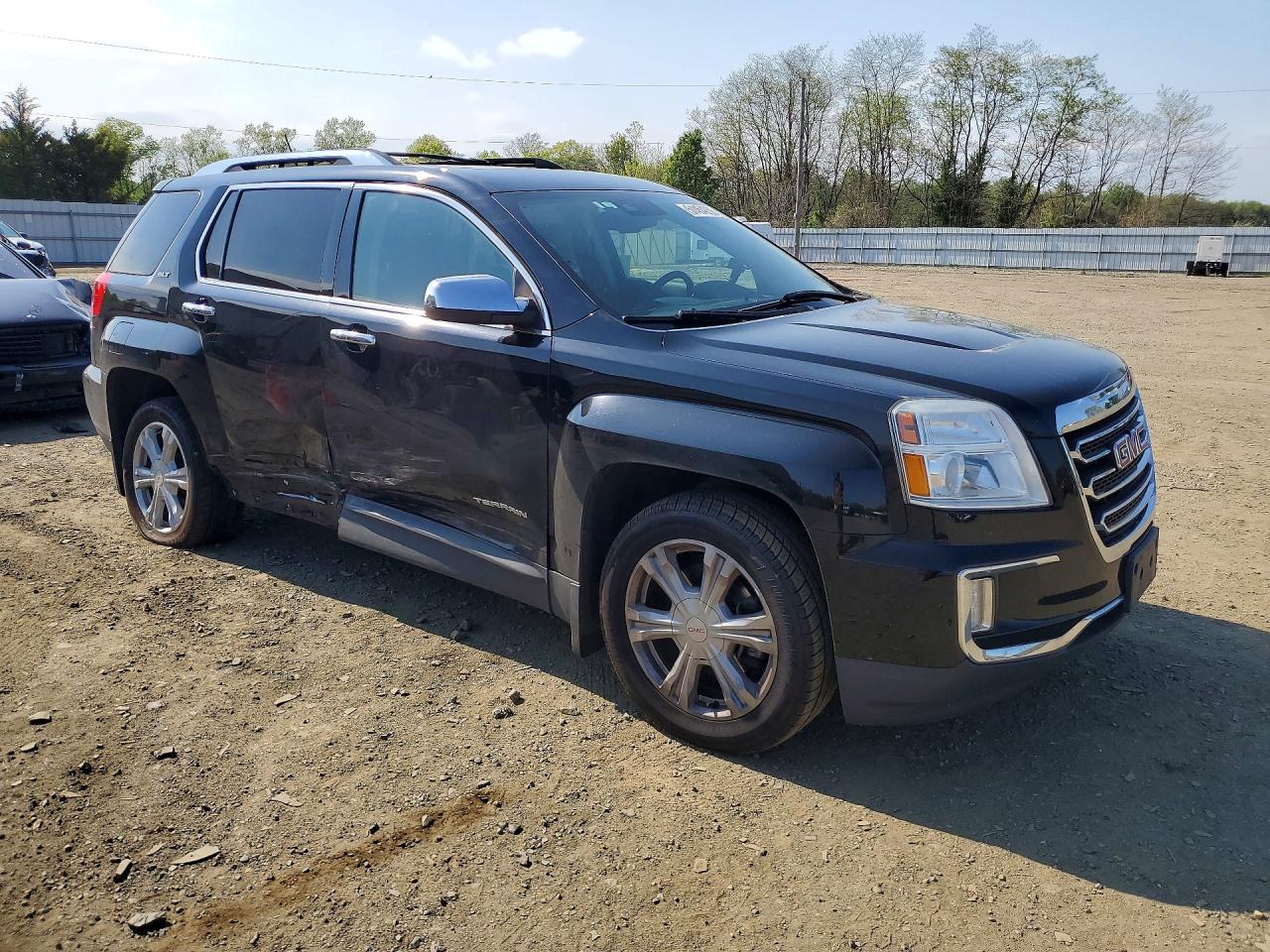2017 GMC TERRAIN SLT photo 7