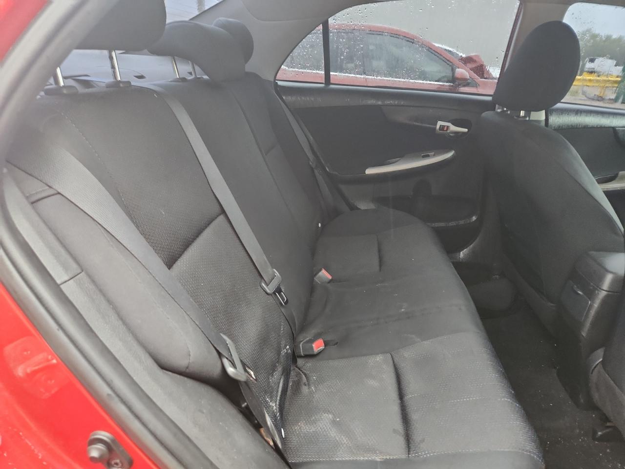 2010 TOYOTA COROLLA S photo 19