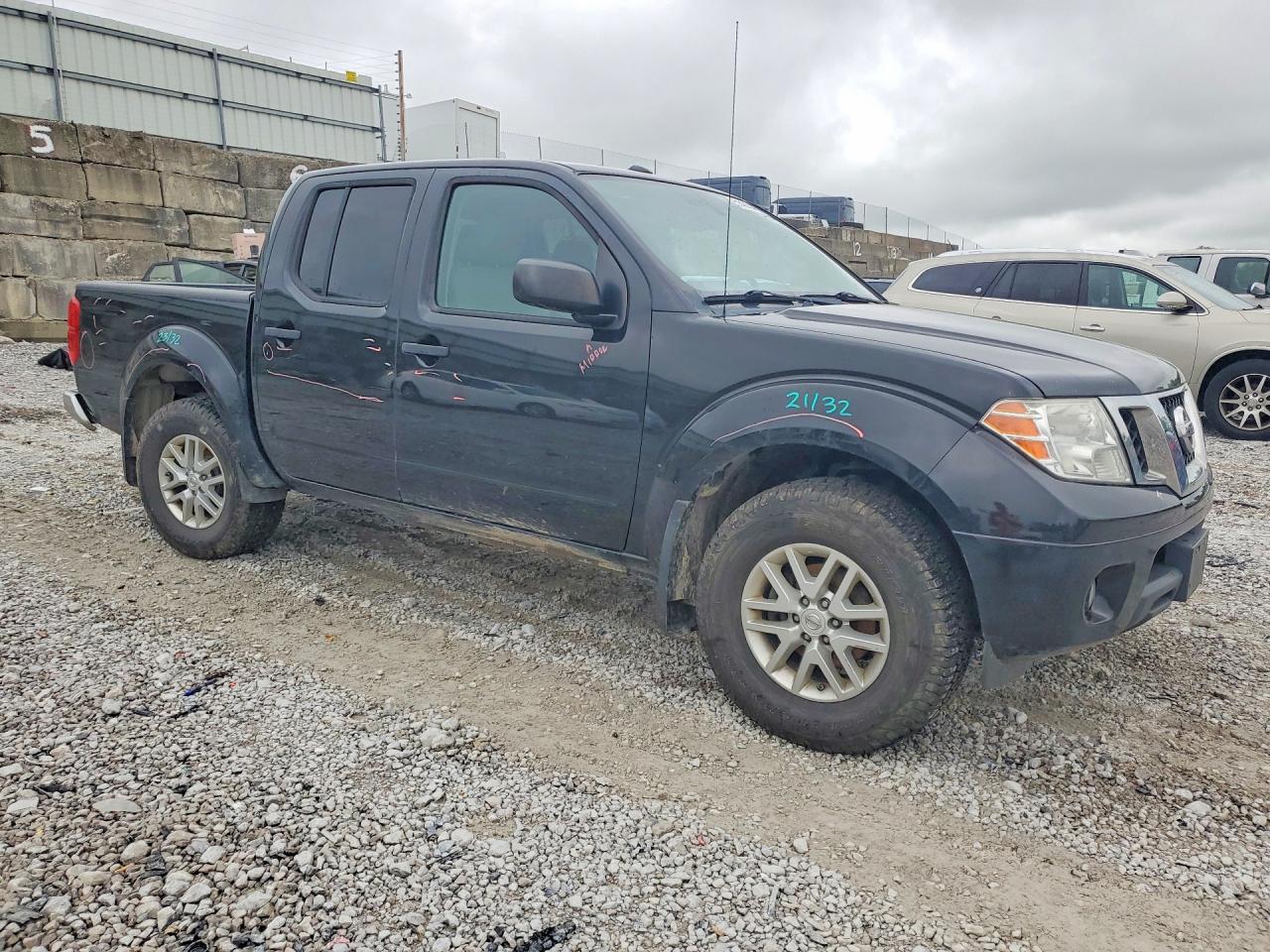 2017 NISSAN FRONTIER SV photo 7