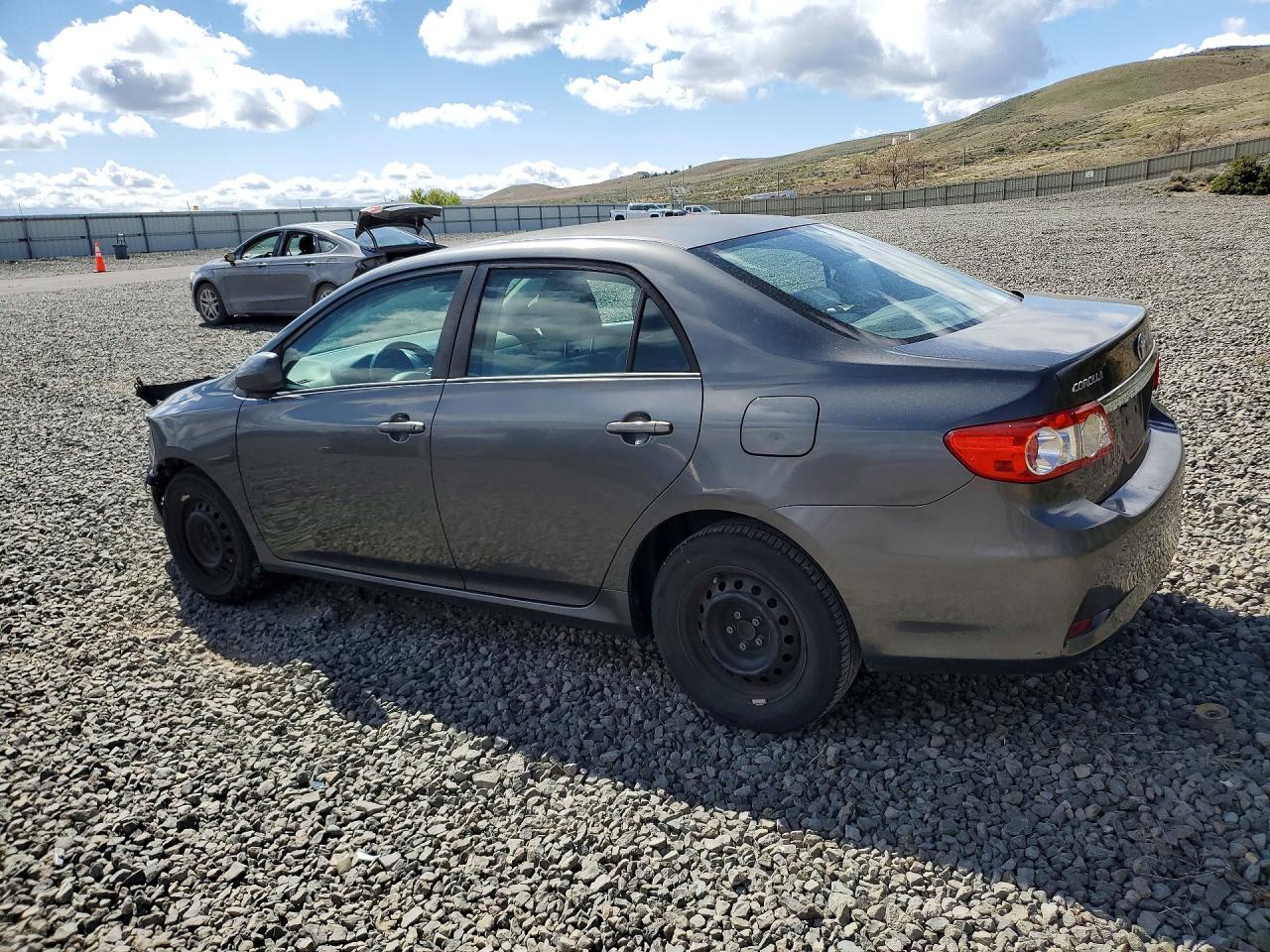 2011 TOYOTA COROLLA LE photo 4
