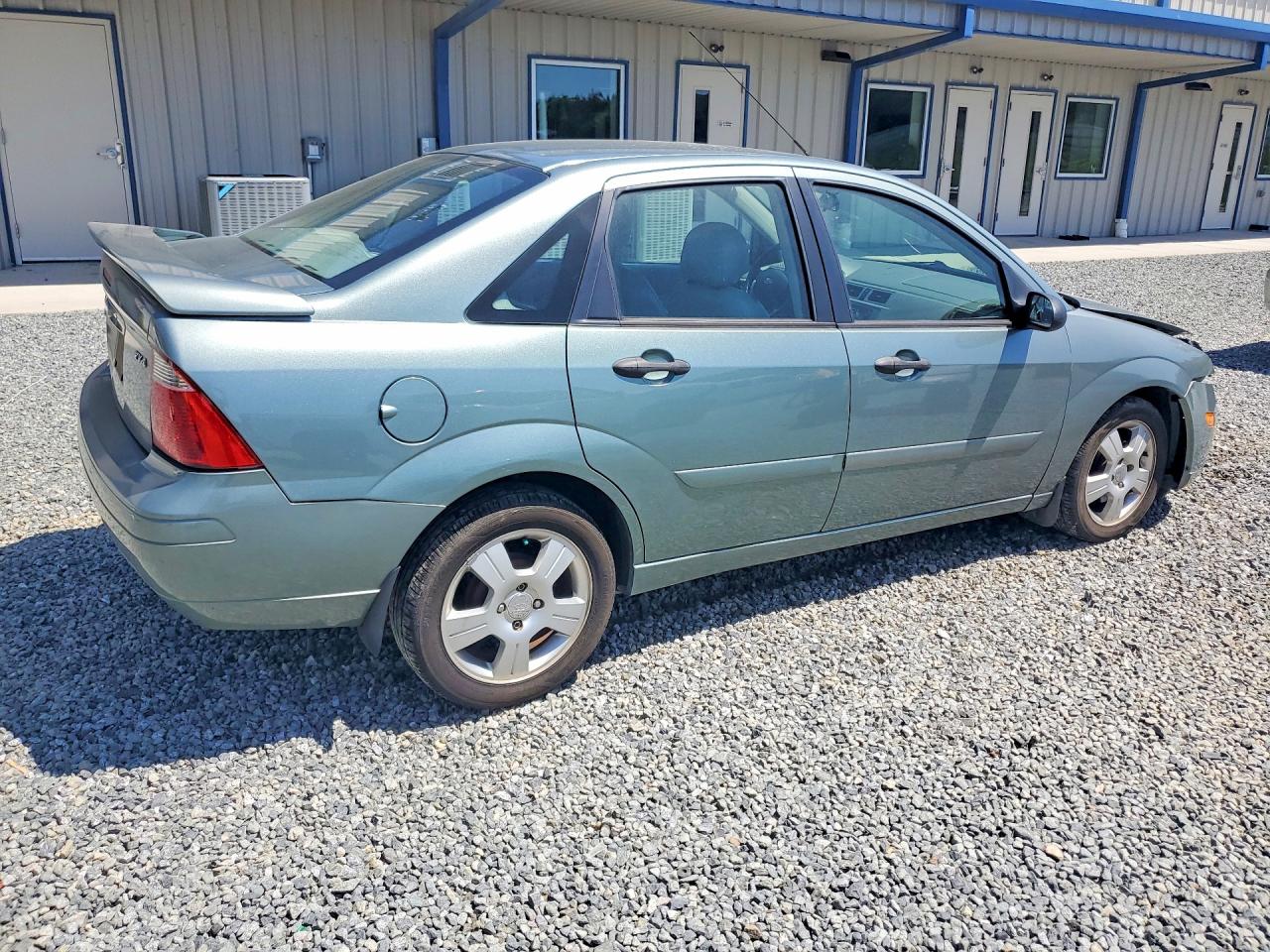 2005 FORD FOCUS ZX4 photo 7