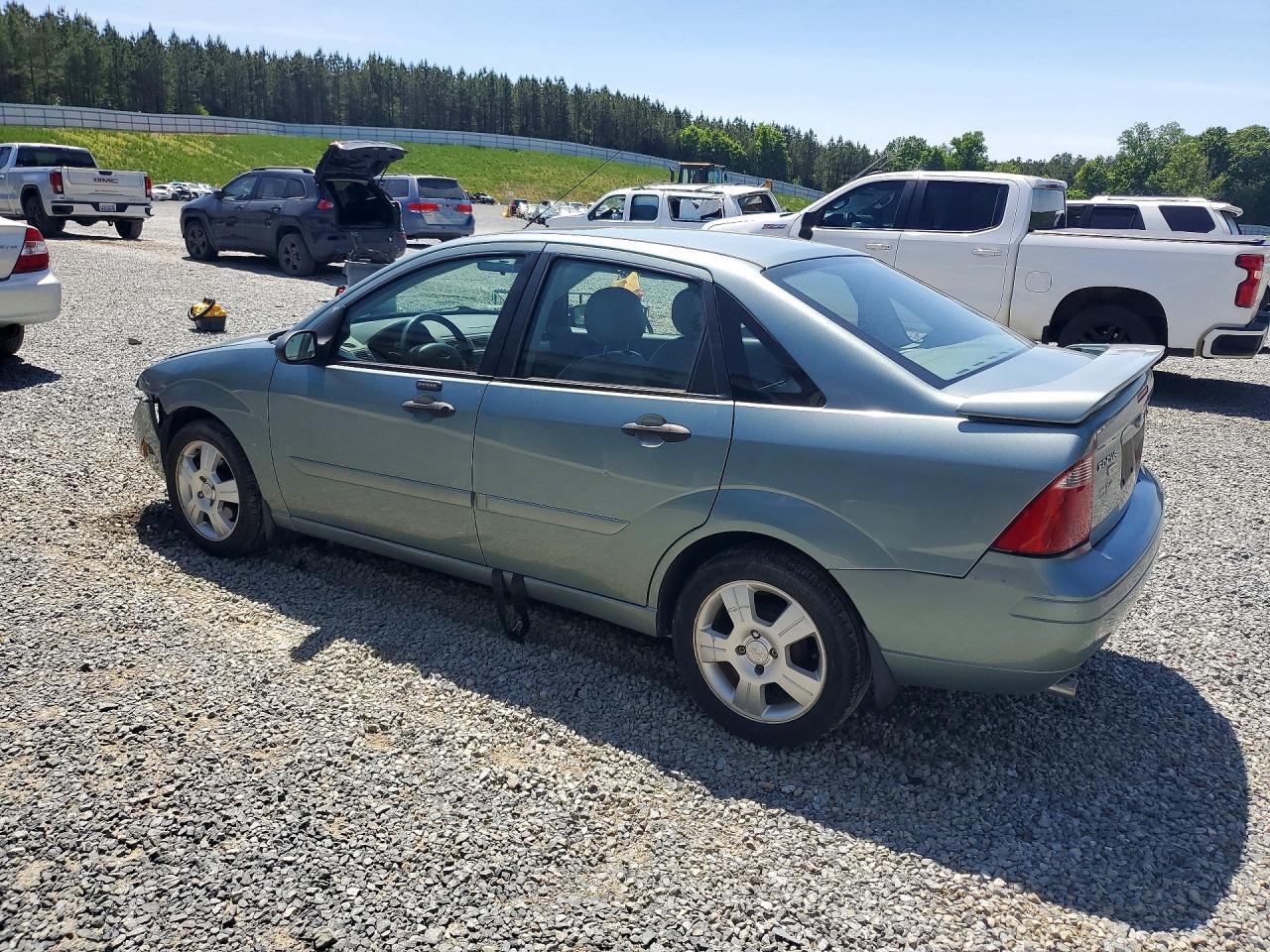 2005 FORD FOCUS ZX4 photo 4