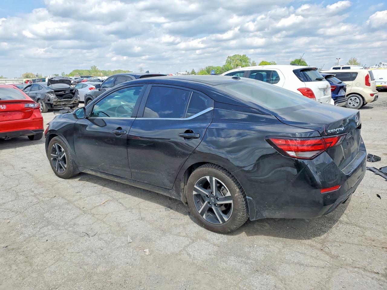 2025 NISSAN SENTRA SV photo 2