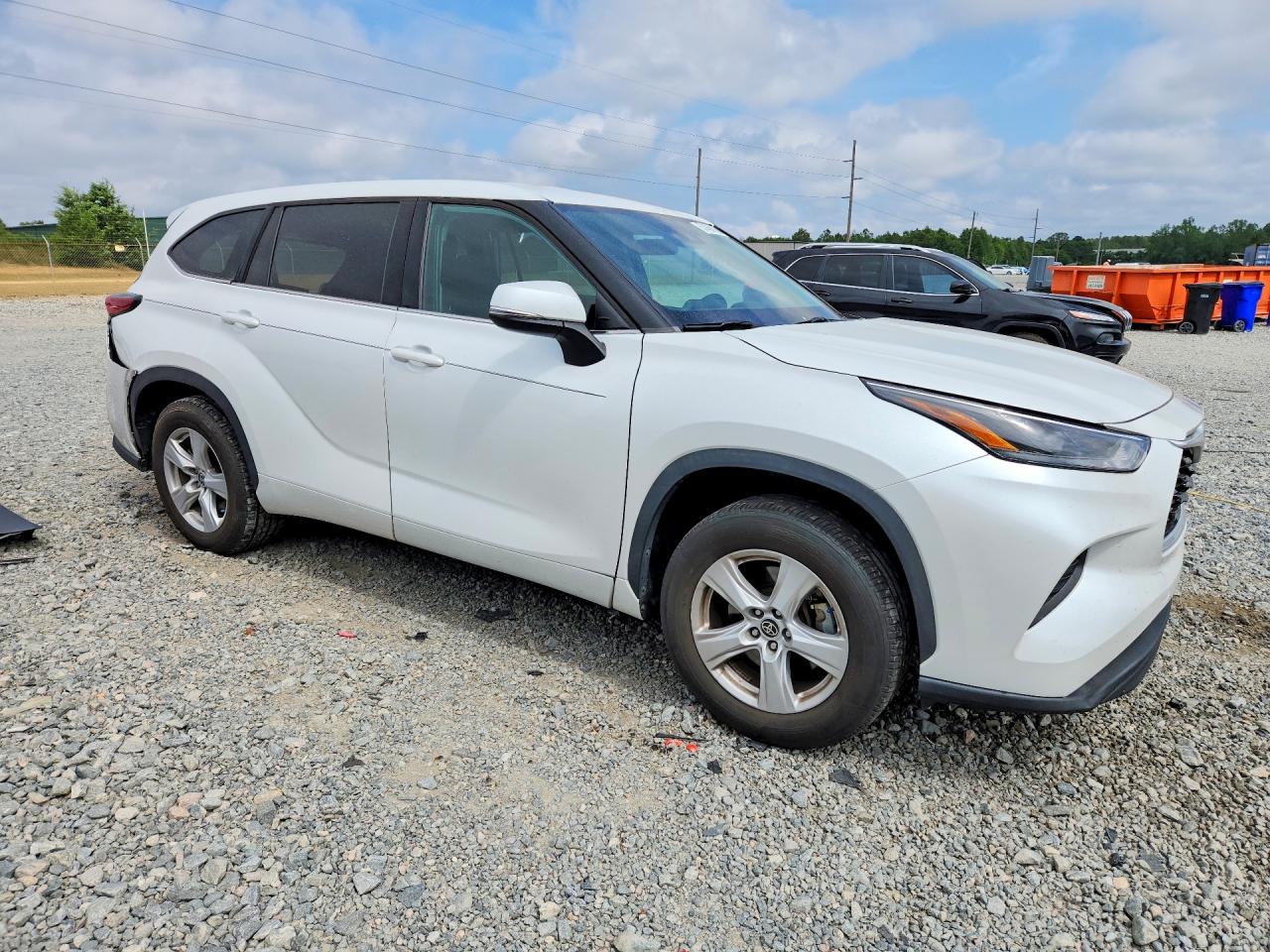 2022 TOYOTA HIGHLANDER L photo 4
