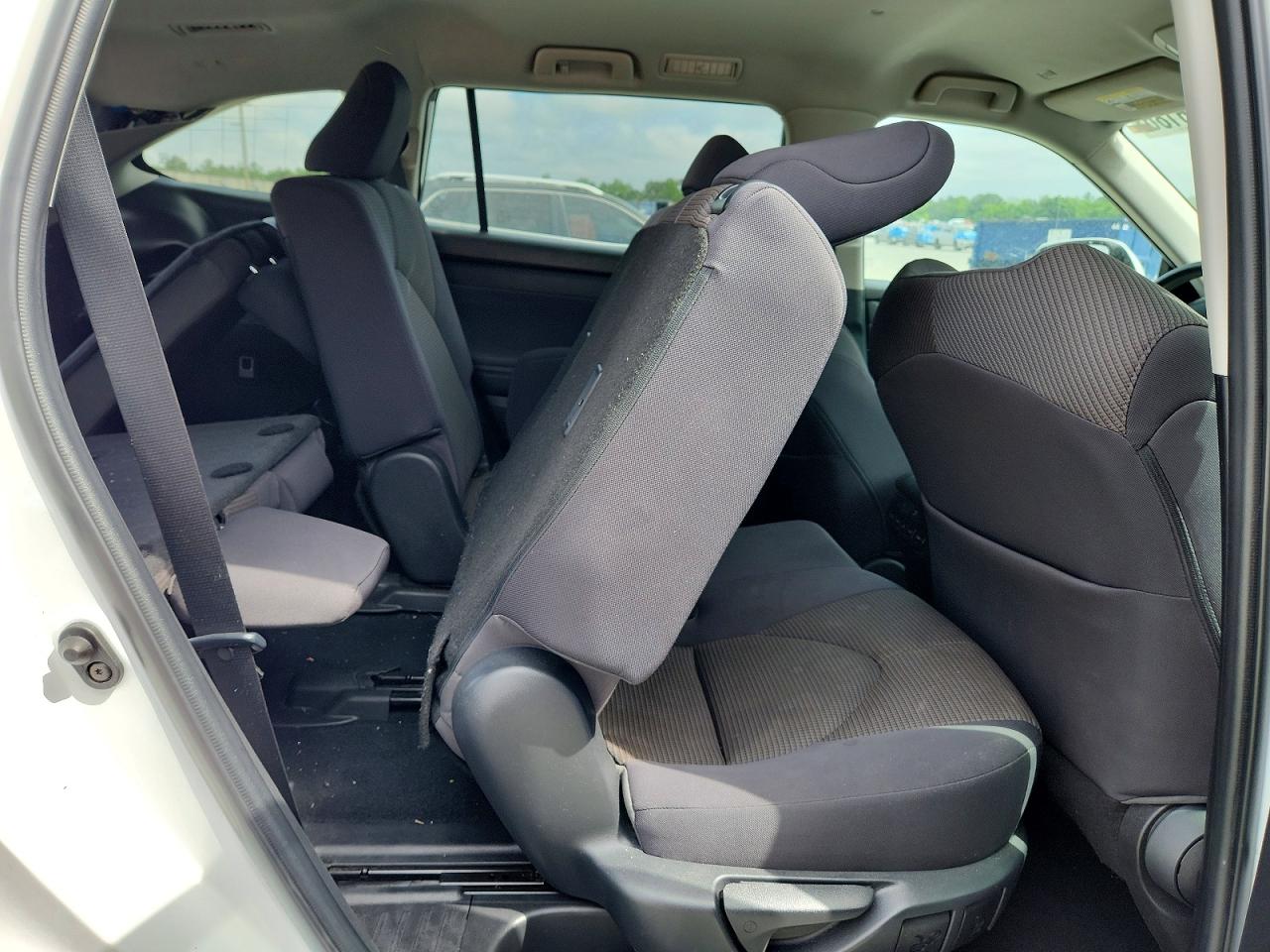 2022 TOYOTA HIGHLANDER L photo 11