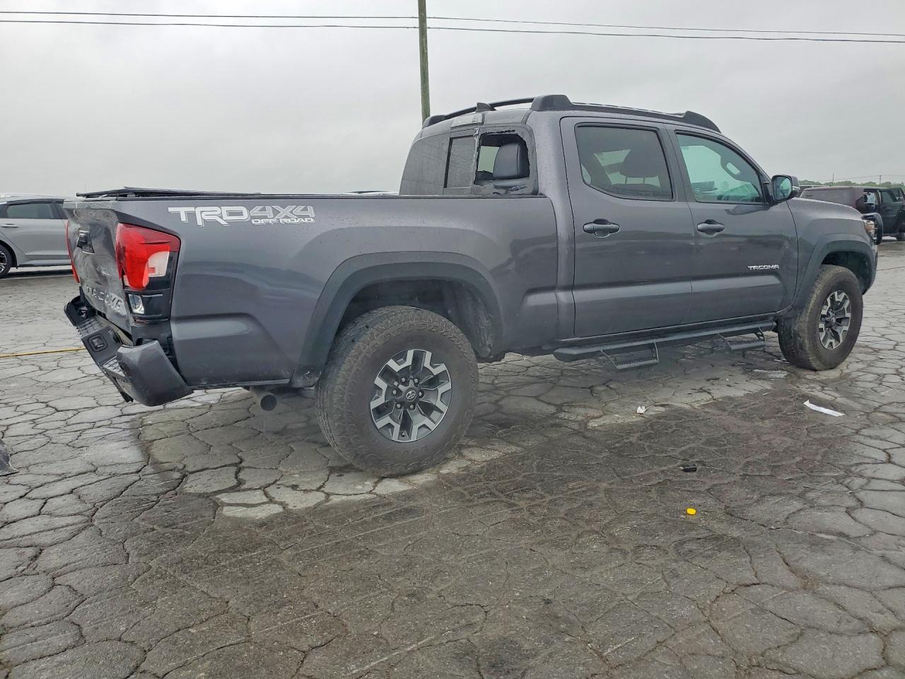 2019 TOYOTA TACOMA TRD OFF-ROAD photo 7