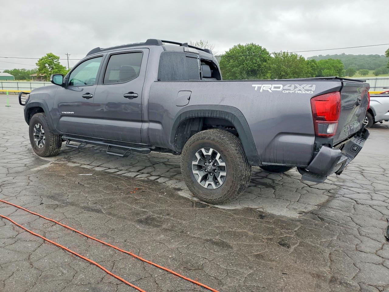 2019 TOYOTA TACOMA TRD OFF-ROAD photo 4
