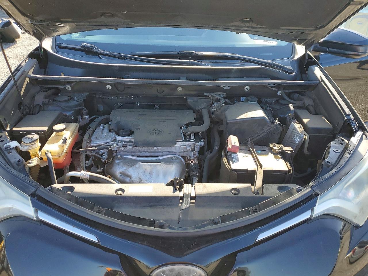 2018 TOYOTA RAV4 LE photo 23