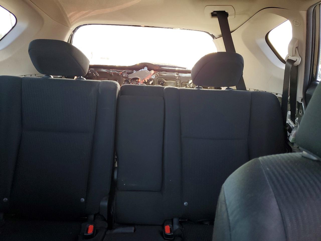 2018 TOYOTA RAV4 LE photo 19