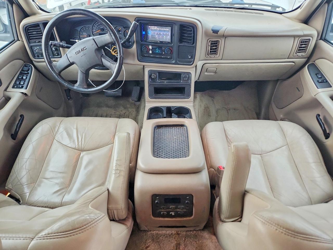 2003 GMC YUKON XL C1500 photo 22