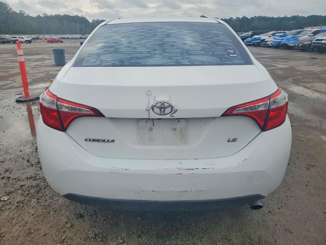 2016 TOYOTA COROLLA LE photo 6