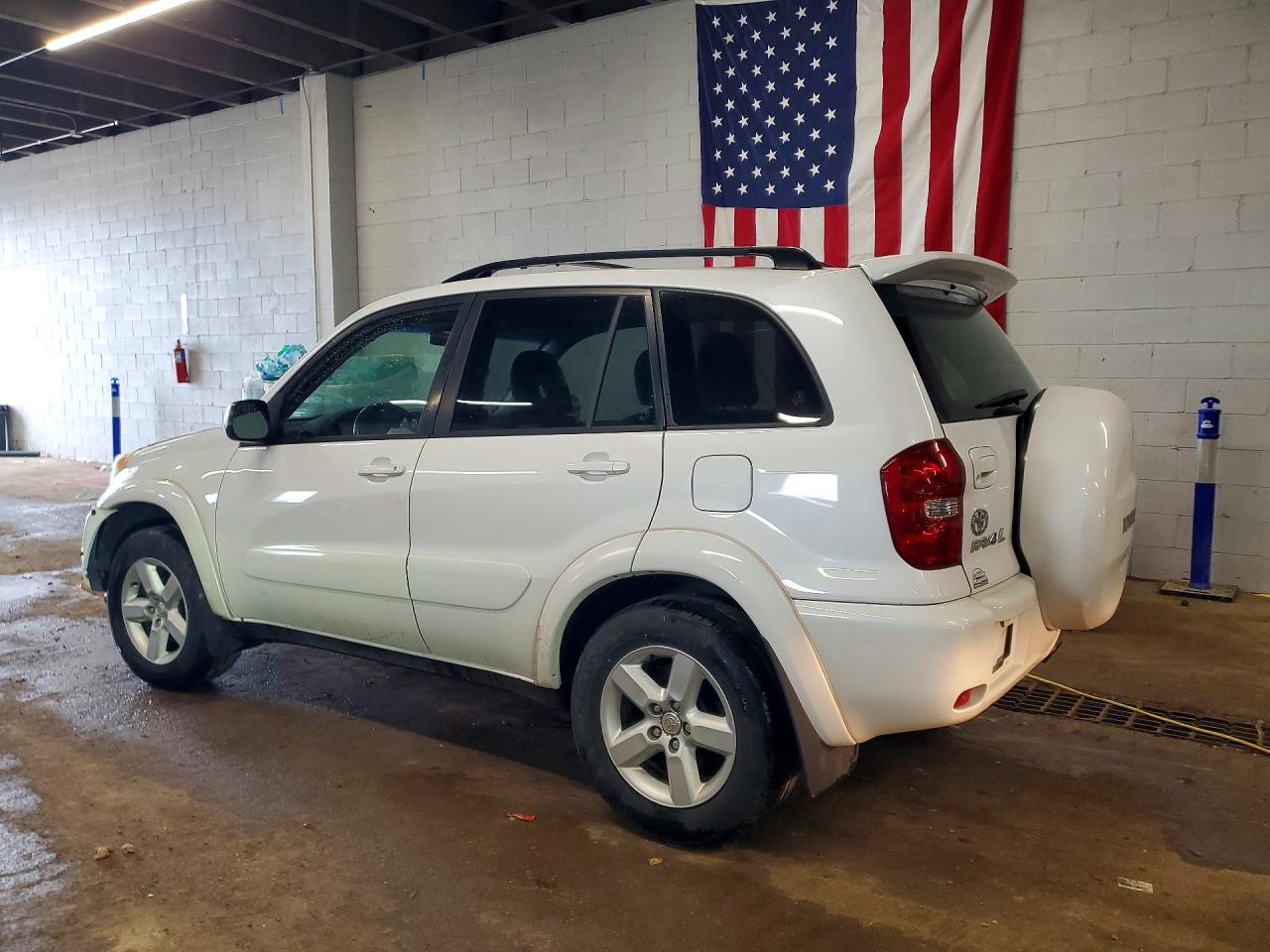 2004 TOYOTA RAV4 BASE photo 4