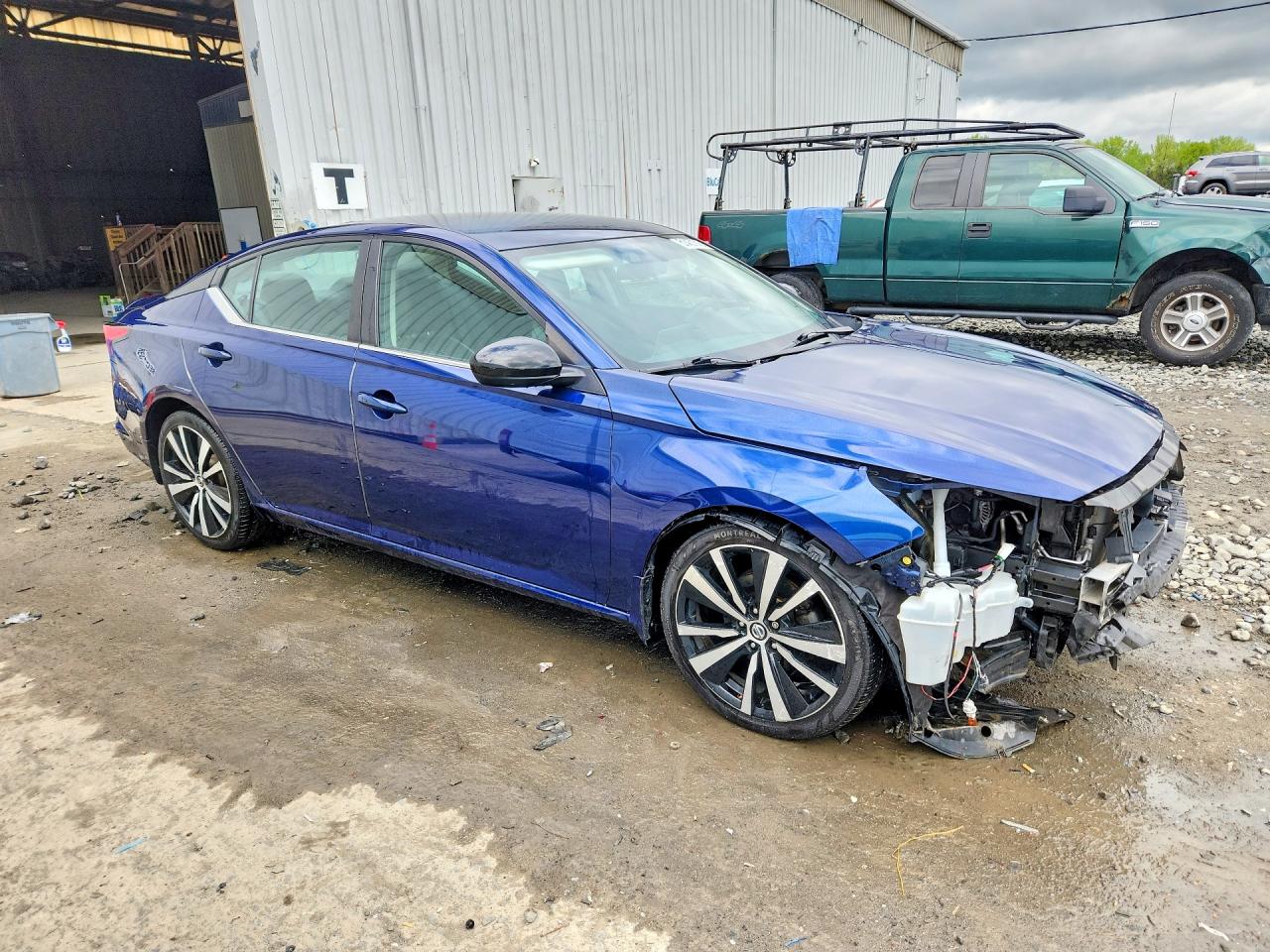 2019 NISSAN ALTIMA SR photo 10