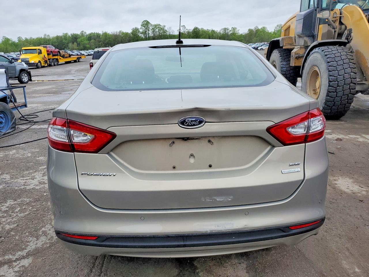 2015 FORD FUSION SE photo 11