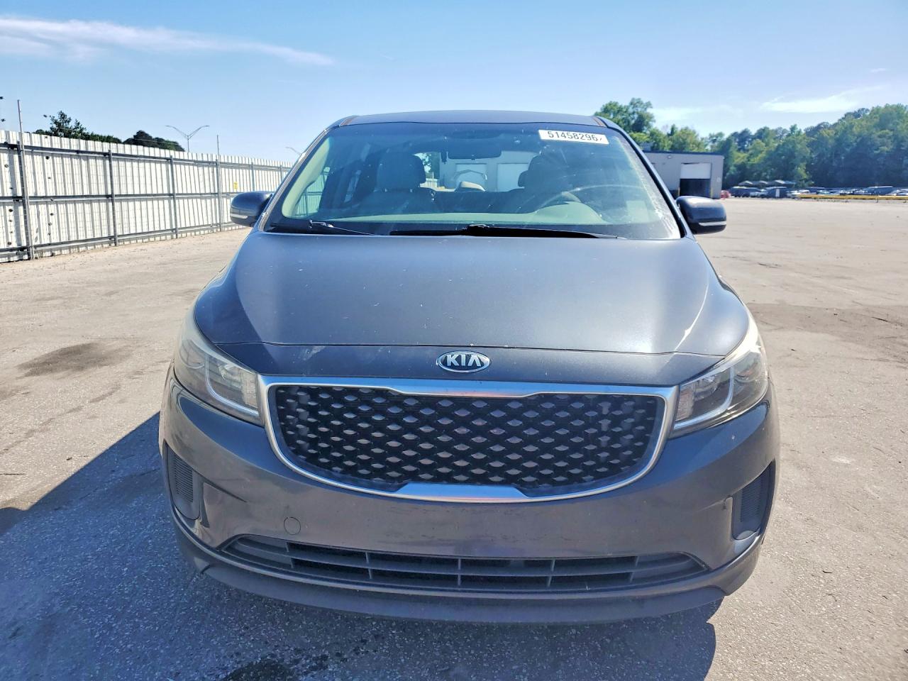 2017 KIA SEDONA LX photo 9