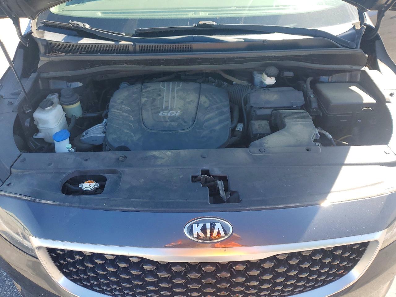 2017 KIA SEDONA LX photo 23