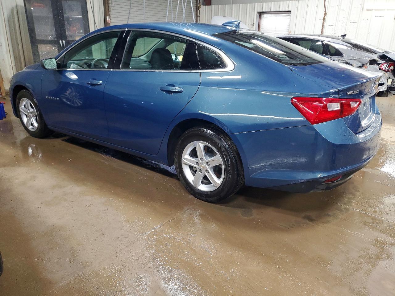 2024 CHEVROLET MALIBU LT photo 3