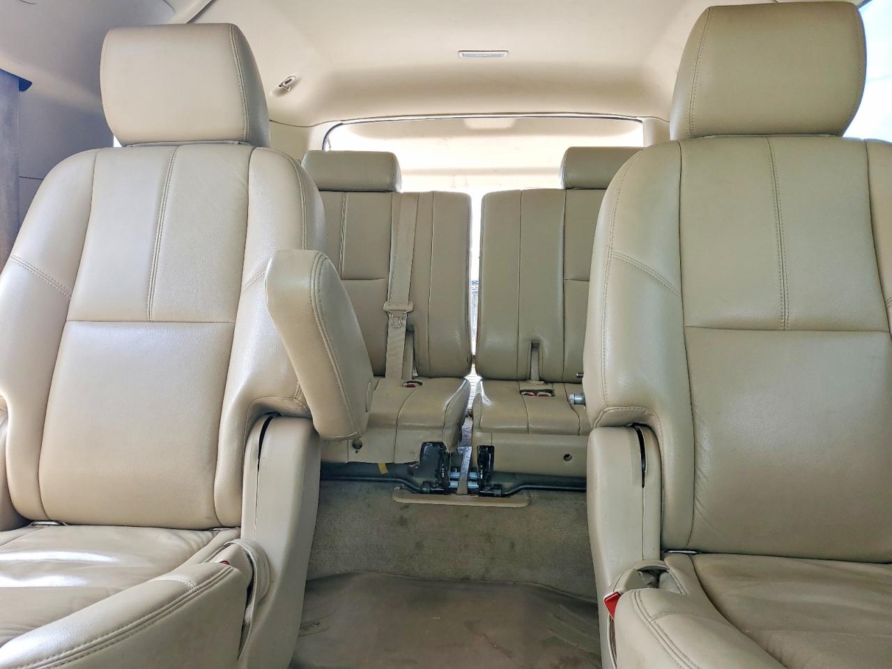 2013 CHEVROLET SUBURBAN K1500 LT photo 28