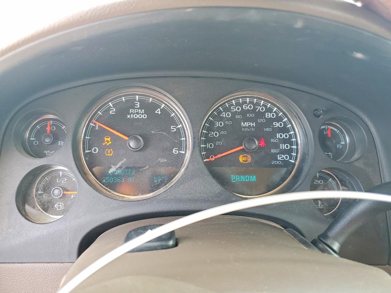 2013 CHEVROLET SUBURBAN K1500 LT photo 25