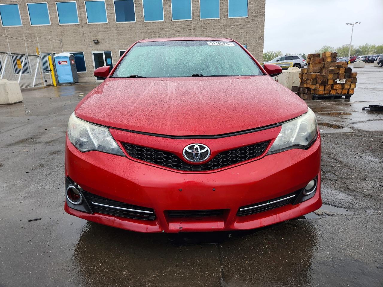 2012 TOYOTA CAMRY SE photo 13