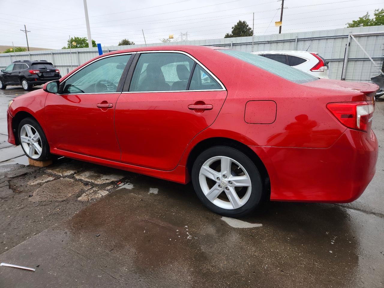 2012 TOYOTA CAMRY SE photo 4