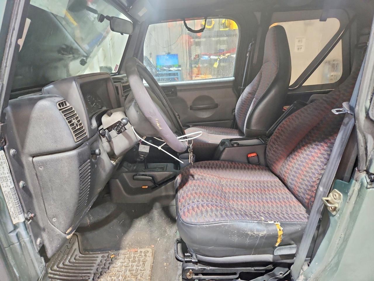 2000 JEEP WRANGLER / TJ SPORT photo 13