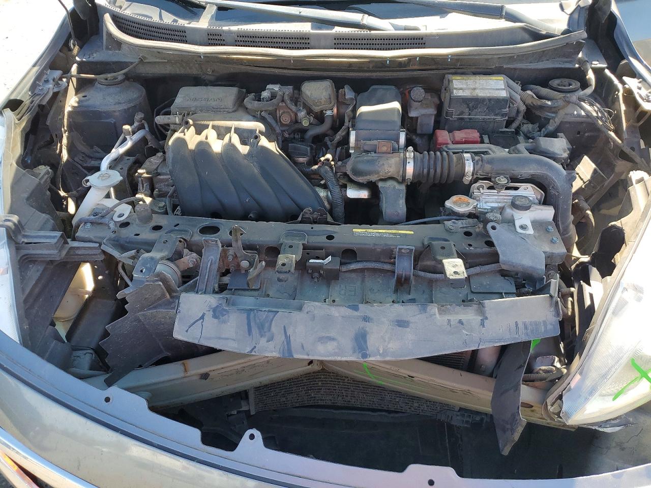 2018 NISSAN VERSA SV photo 21