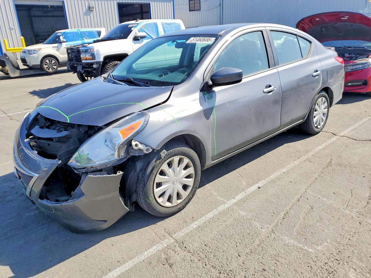 2018 NISSAN VERSA