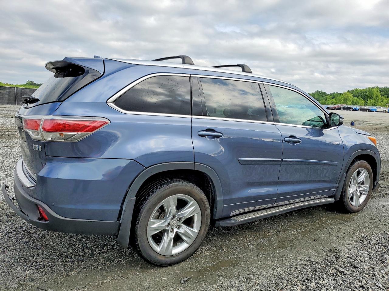 2015 TOYOTA HIGHLANDER HYBRID LIMITED PLATINUM photo 5