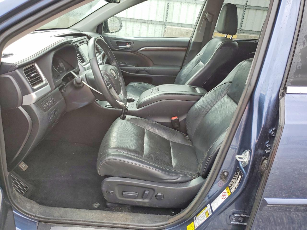 2015 TOYOTA HIGHLANDER HYBRID LIMITED PLATINUM photo 13