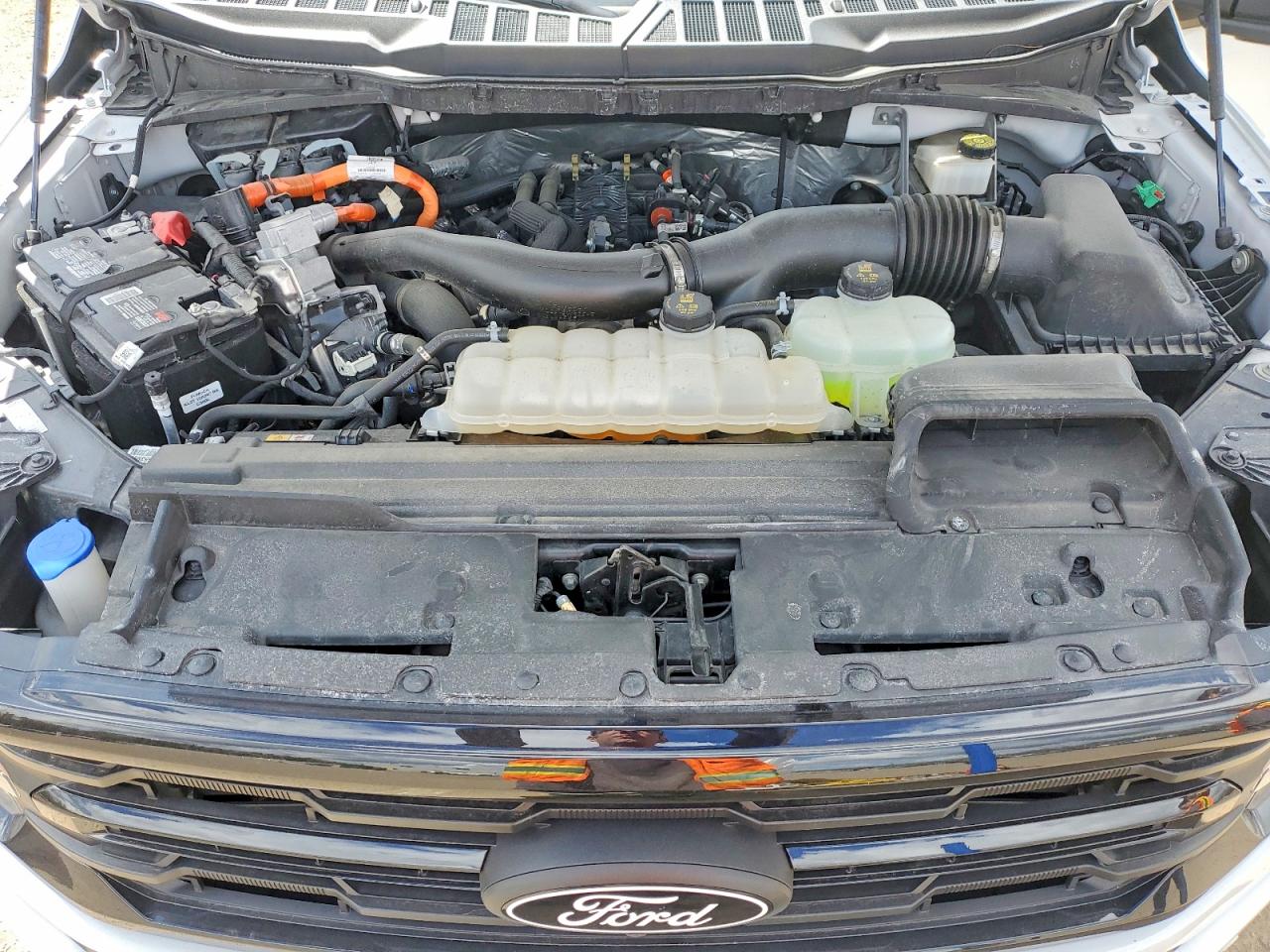 2024 FORD F150 XLT photo 21