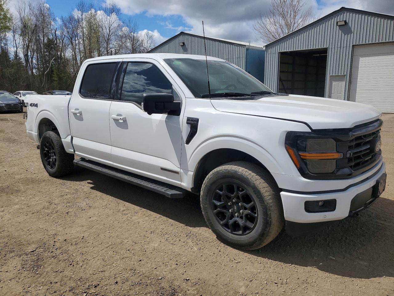 2024 FORD F150 XLT photo 7