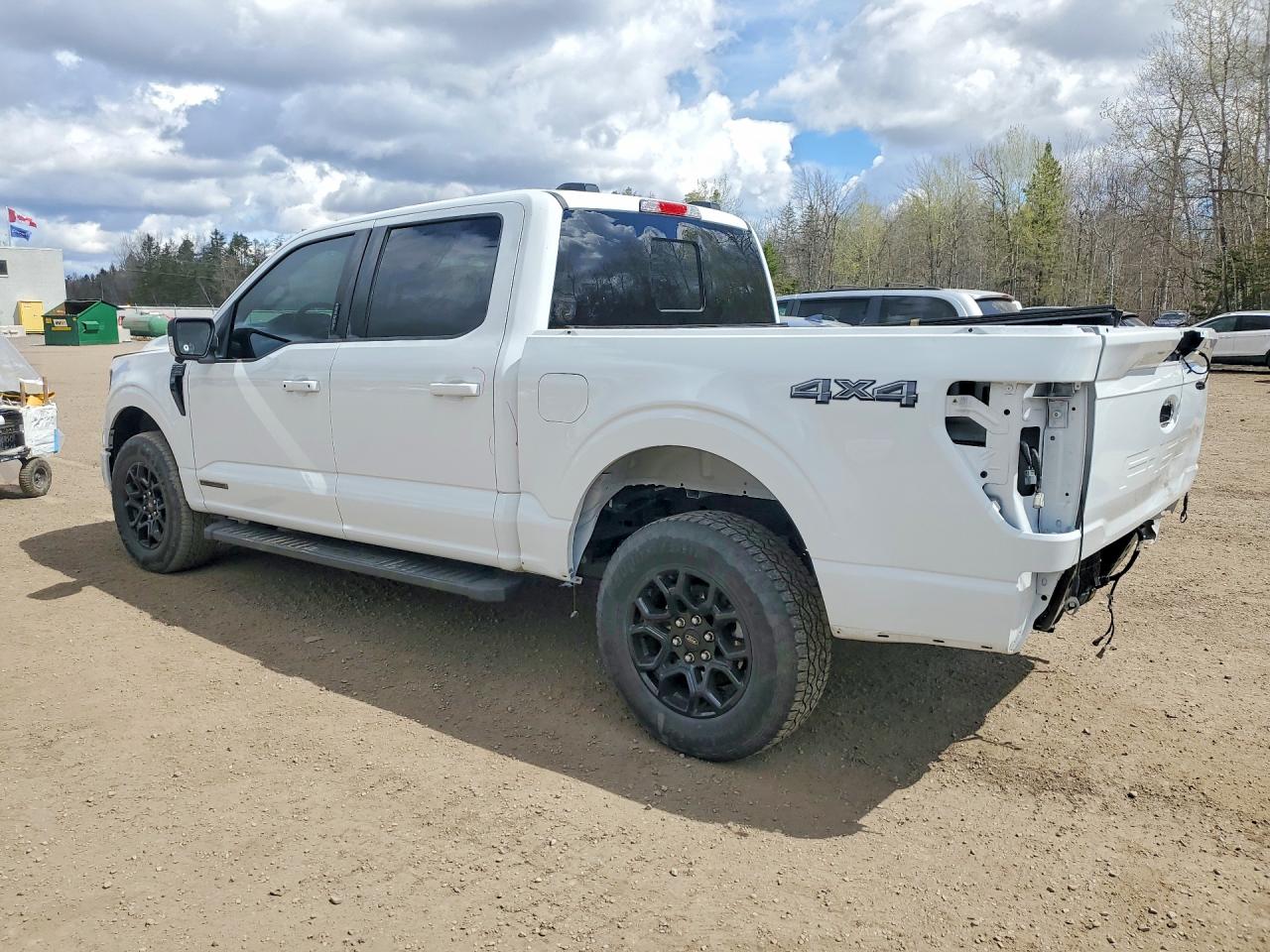 2024 FORD F150 XLT photo 3