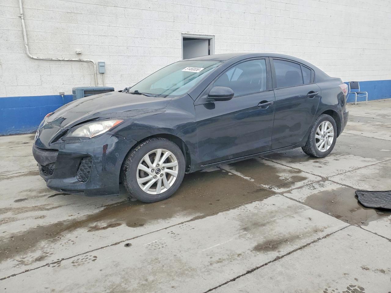 2013 MAZDA 3