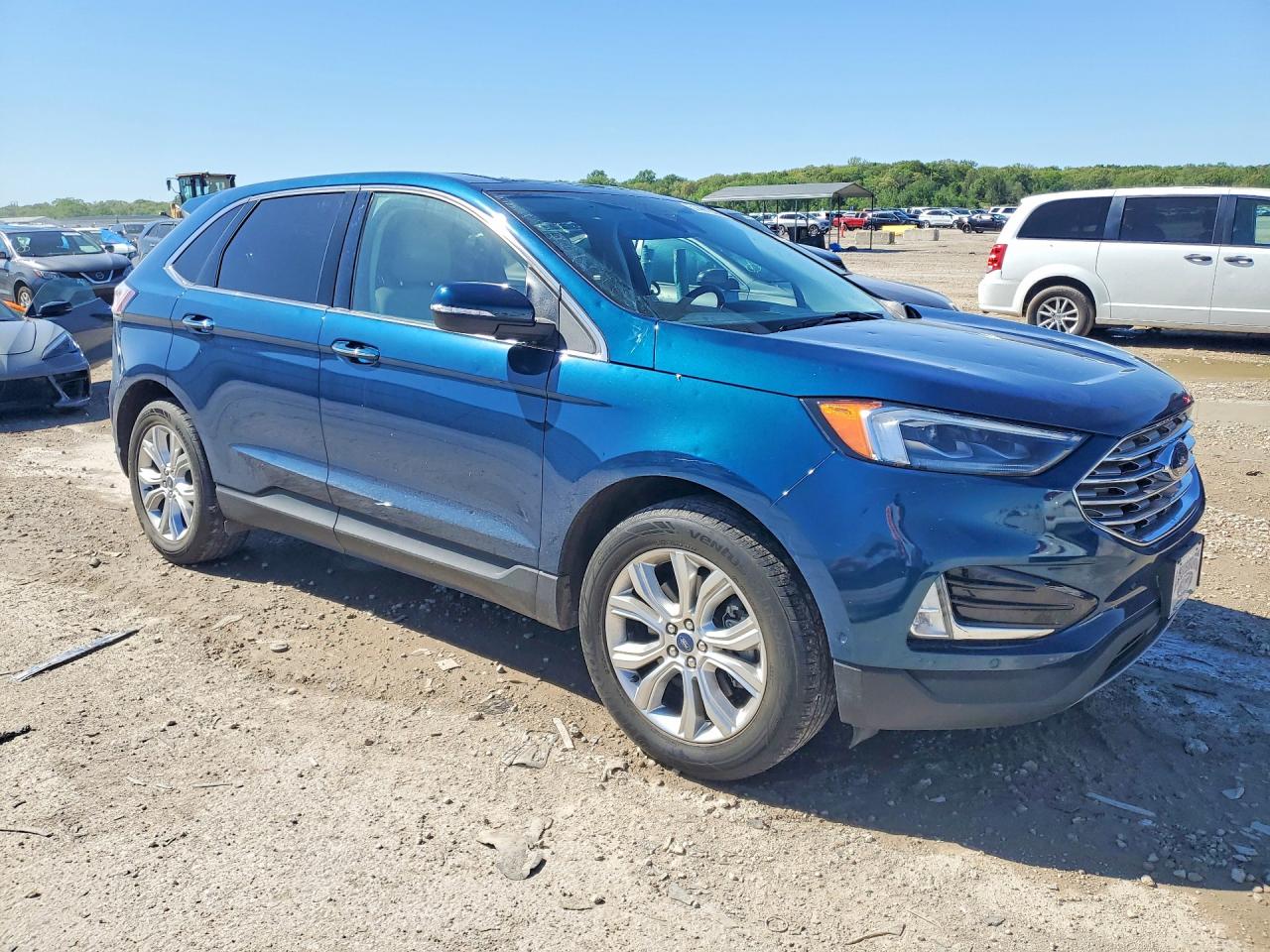 2020 FORD EDGE TITANIUM photo 4