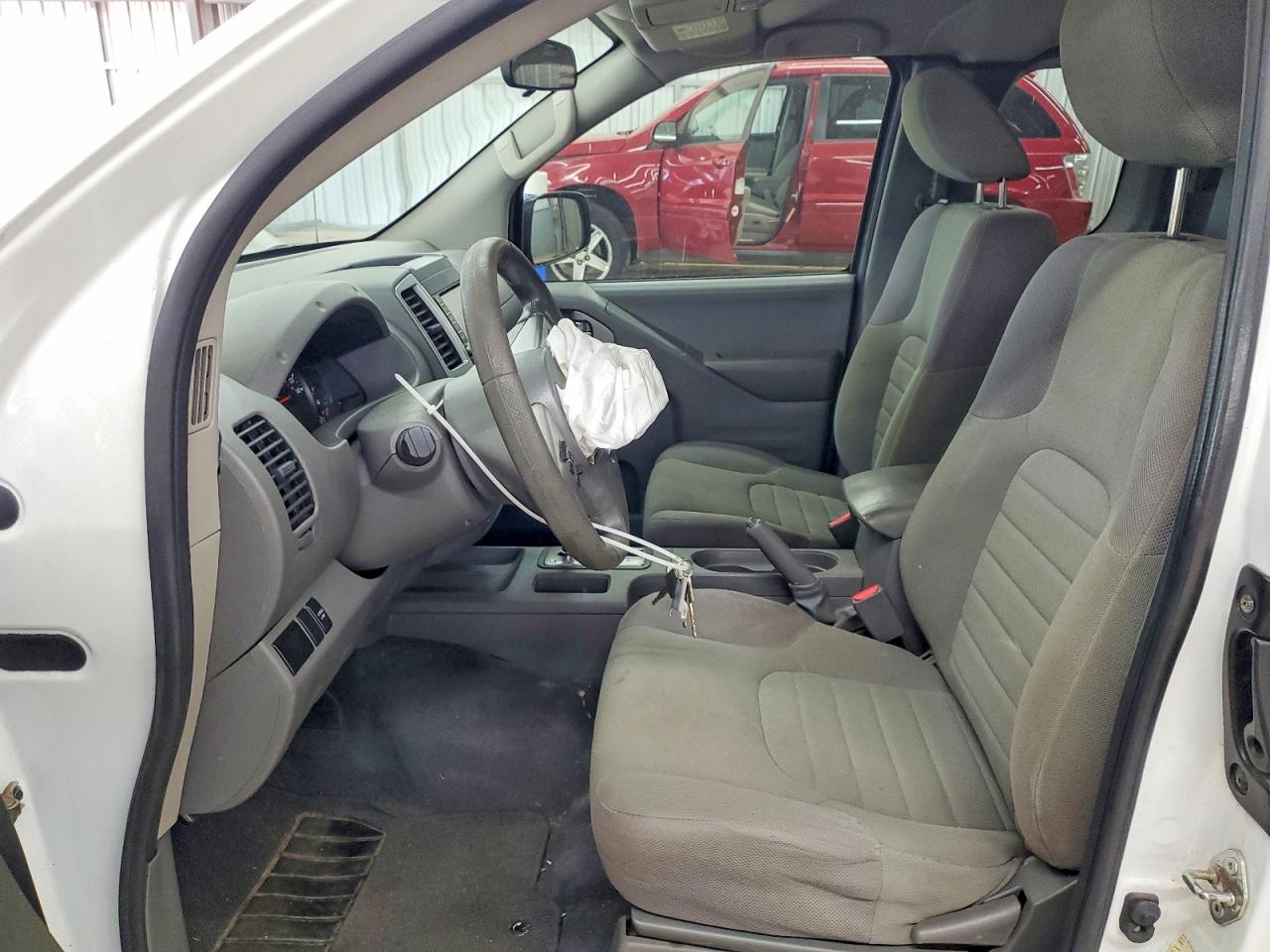 2019 NISSAN FRONTIER S photo 7
