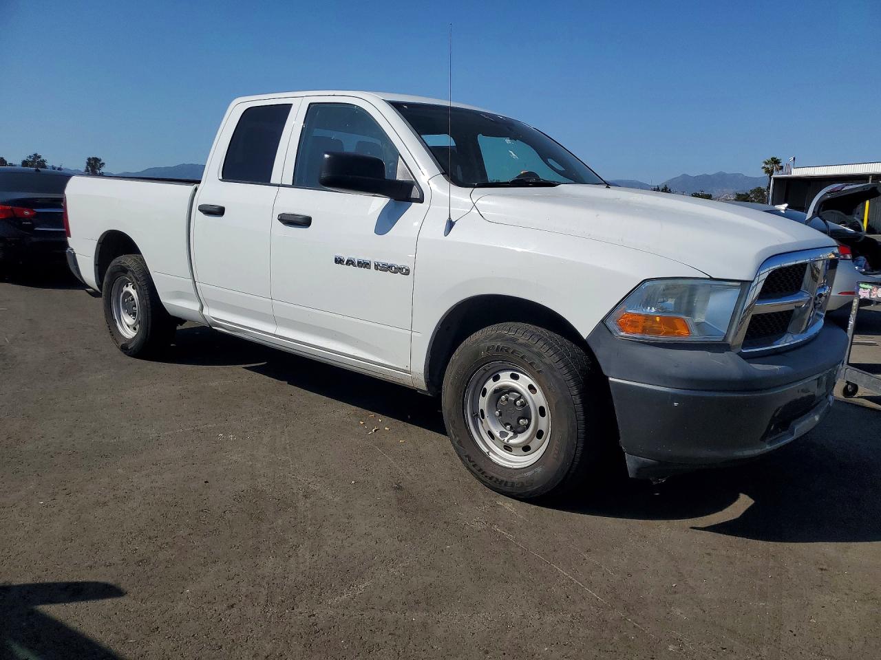 2011 DODGE RAM 1500 photo 7