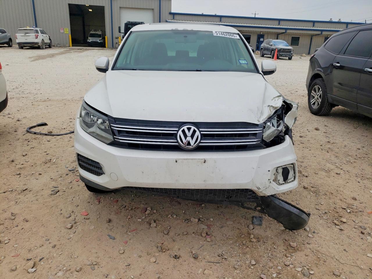2013 VOLKSWAGEN TIGUAN S photo 13