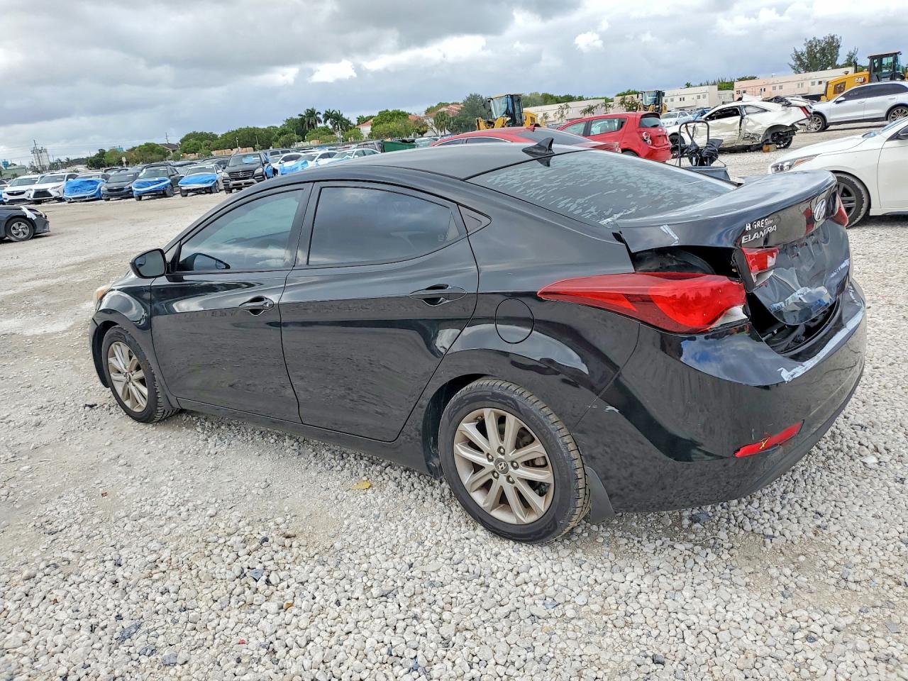 2014 HYUNDAI ELANTRA SE photo 3