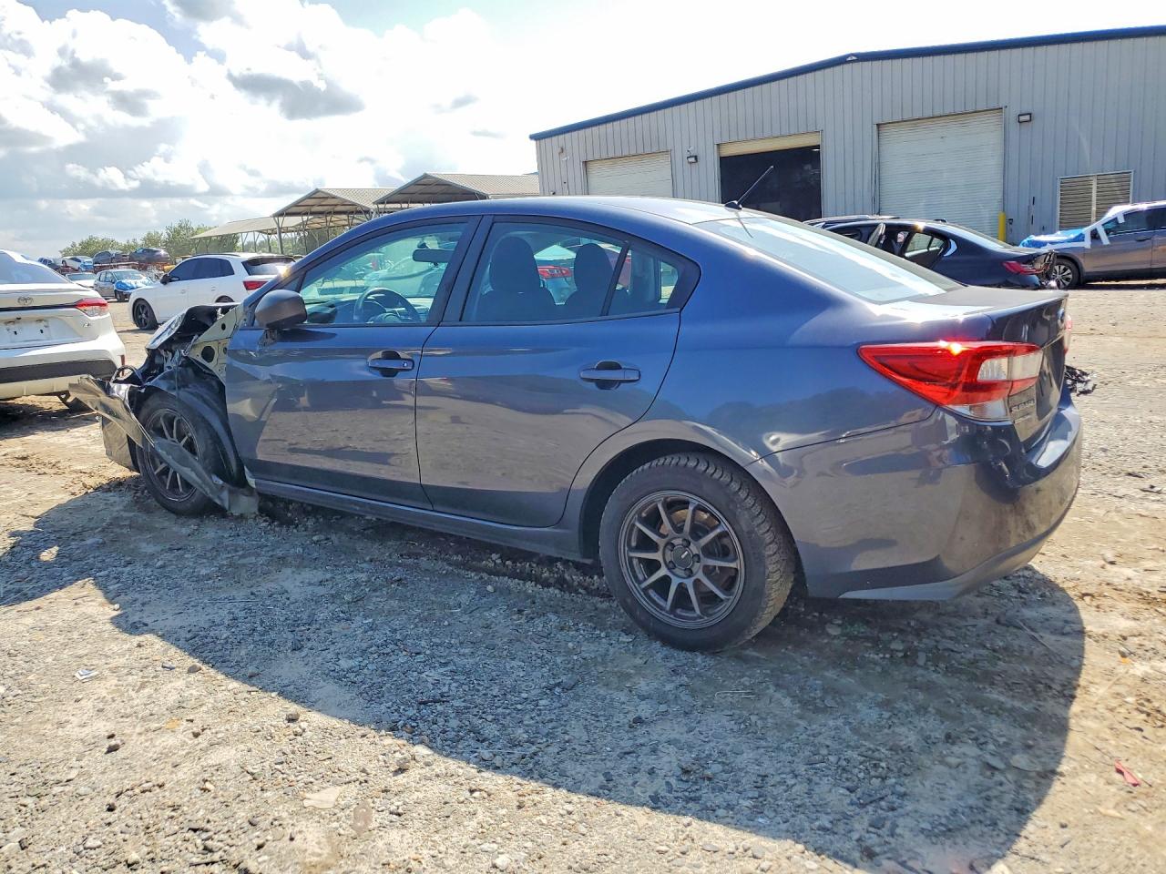 2017 SUBARU IMPREZA photo 3