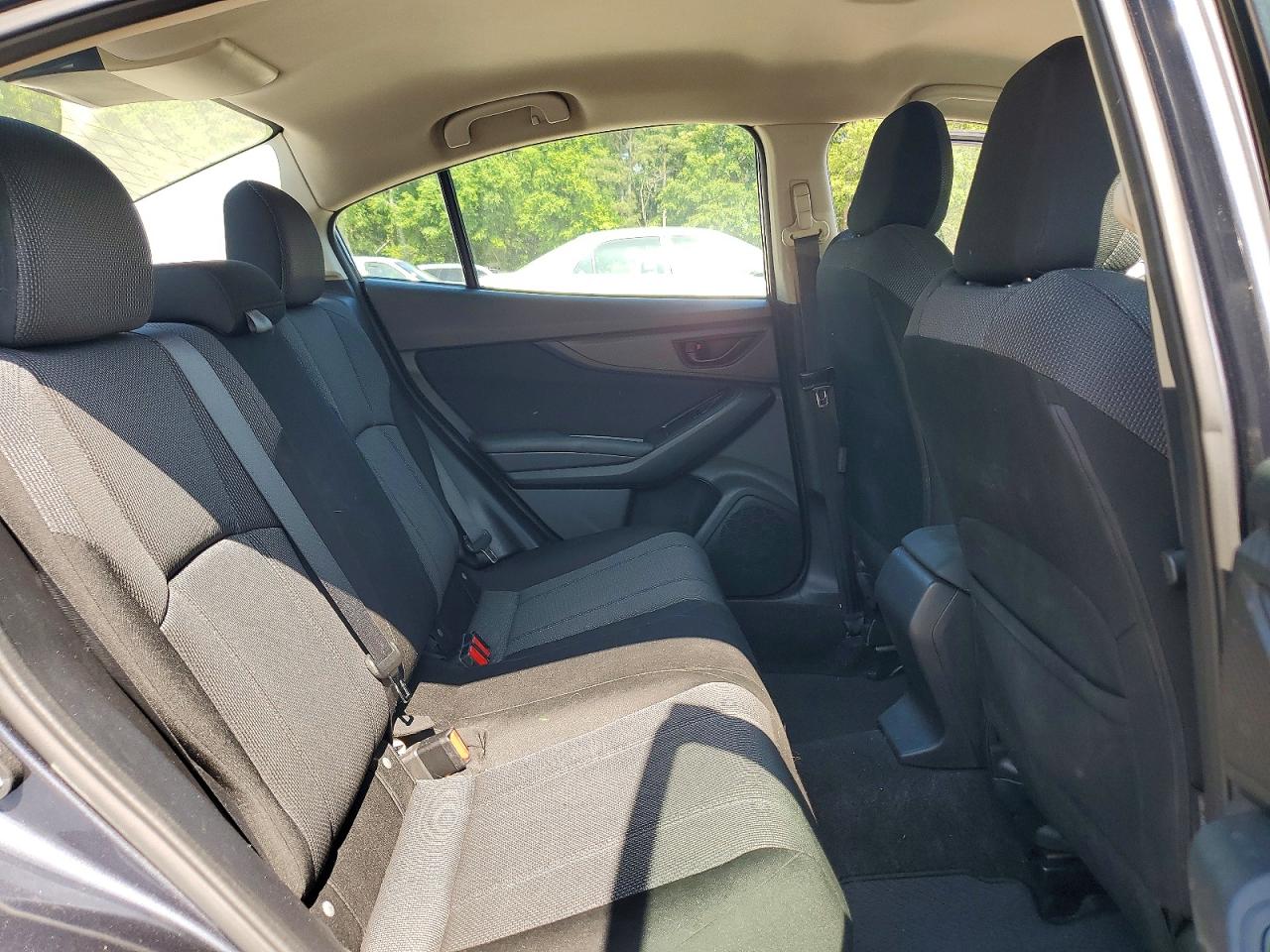2017 SUBARU IMPREZA photo 19