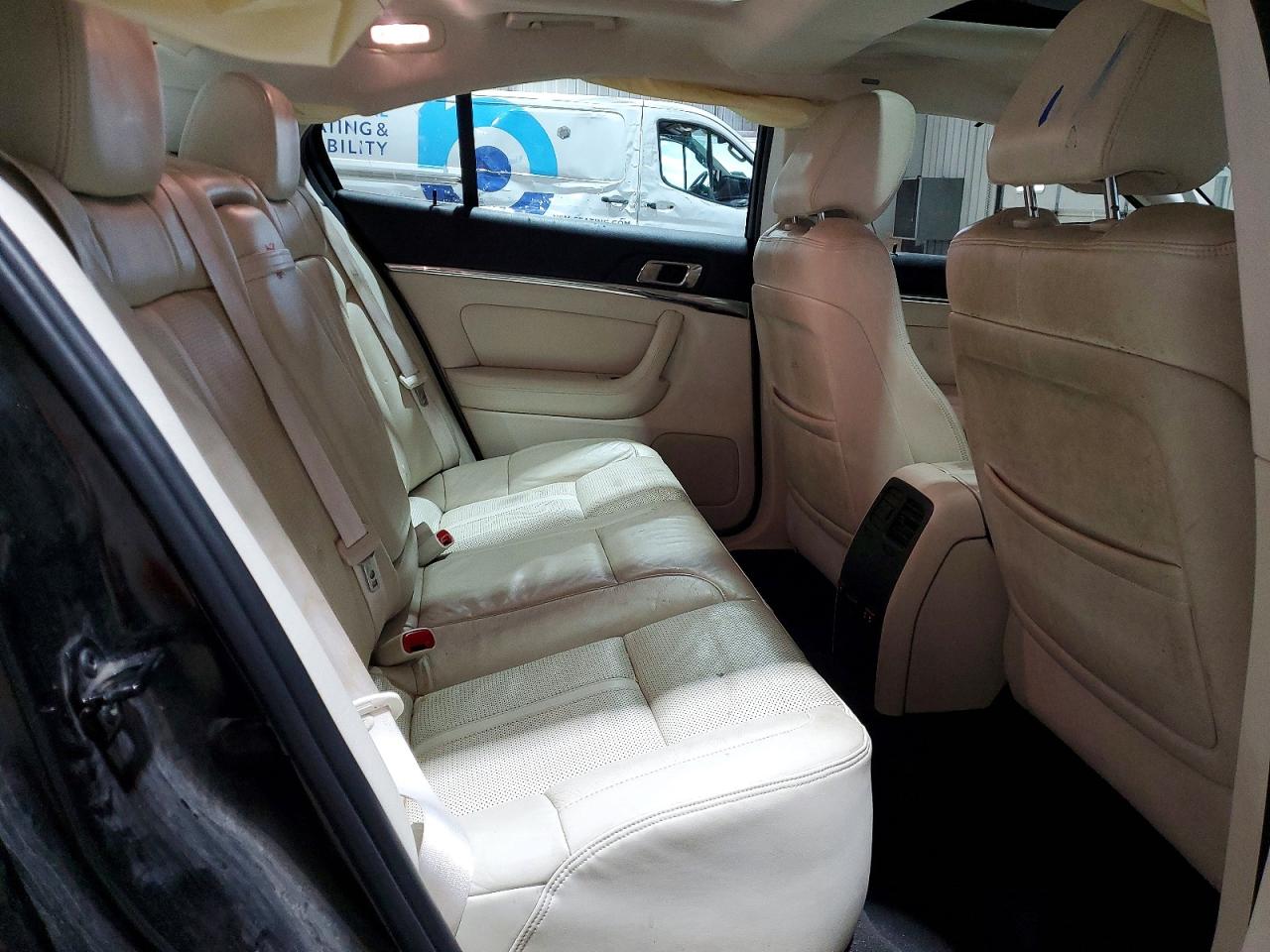 2009 LINCOLN MKS photo 28