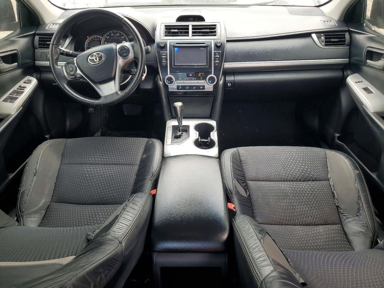 2012 TOYOTA CAMRY SE photo 22