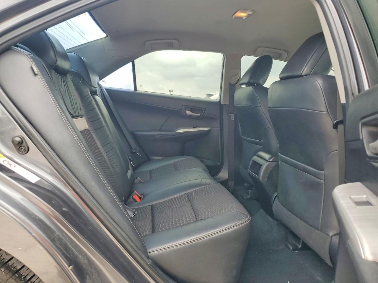 2012 TOYOTA CAMRY SE photo 28