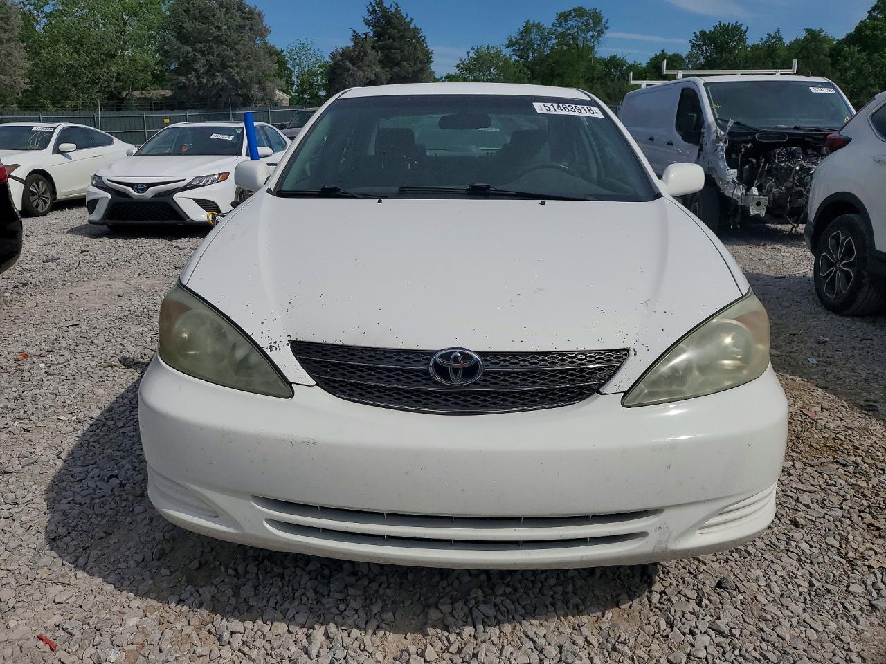 2004 TOYOTA CAMRY LE photo 9