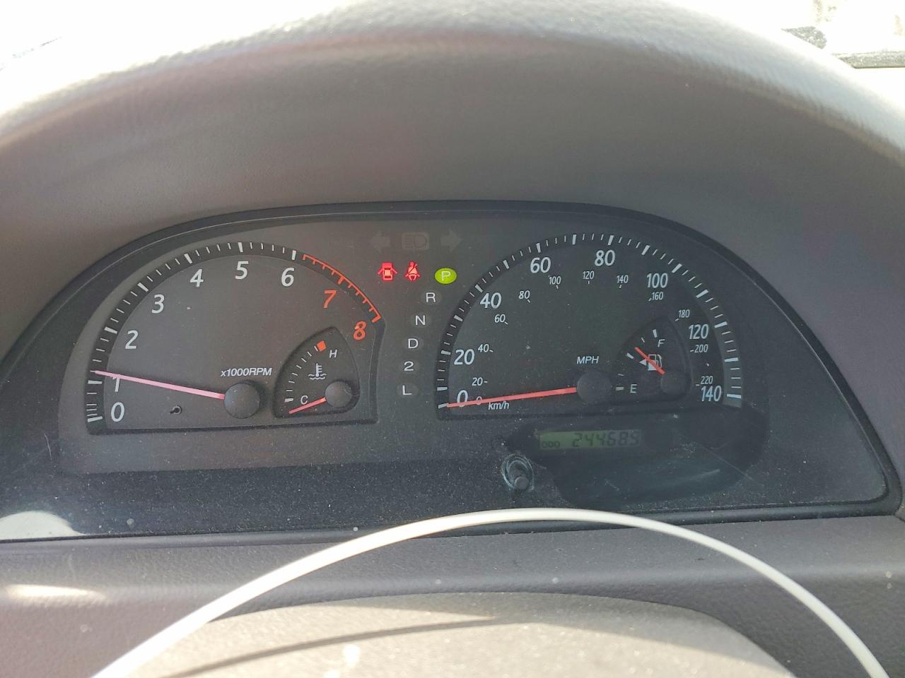 2004 TOYOTA CAMRY LE photo 17