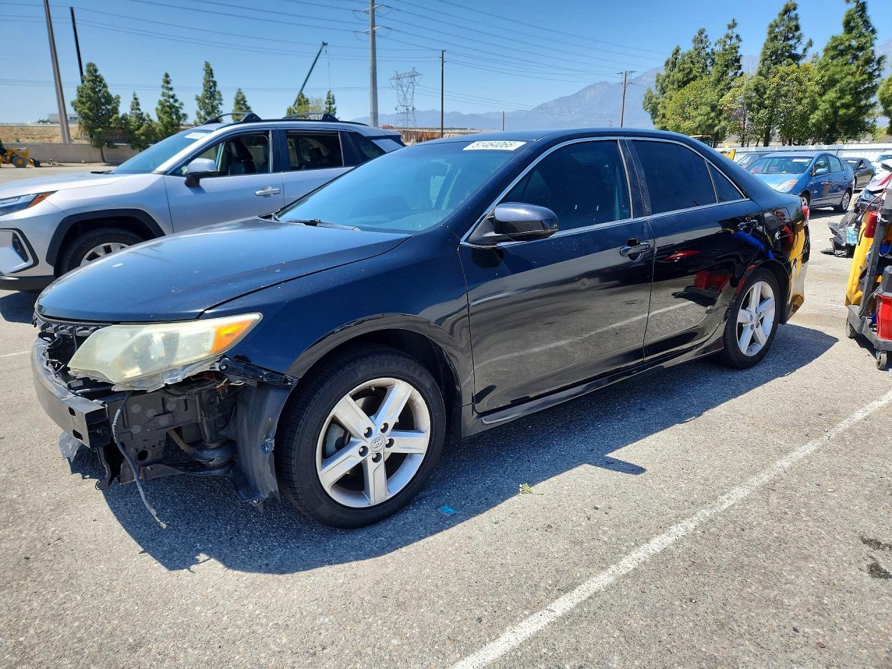 2014 TOYOTA CAMRY