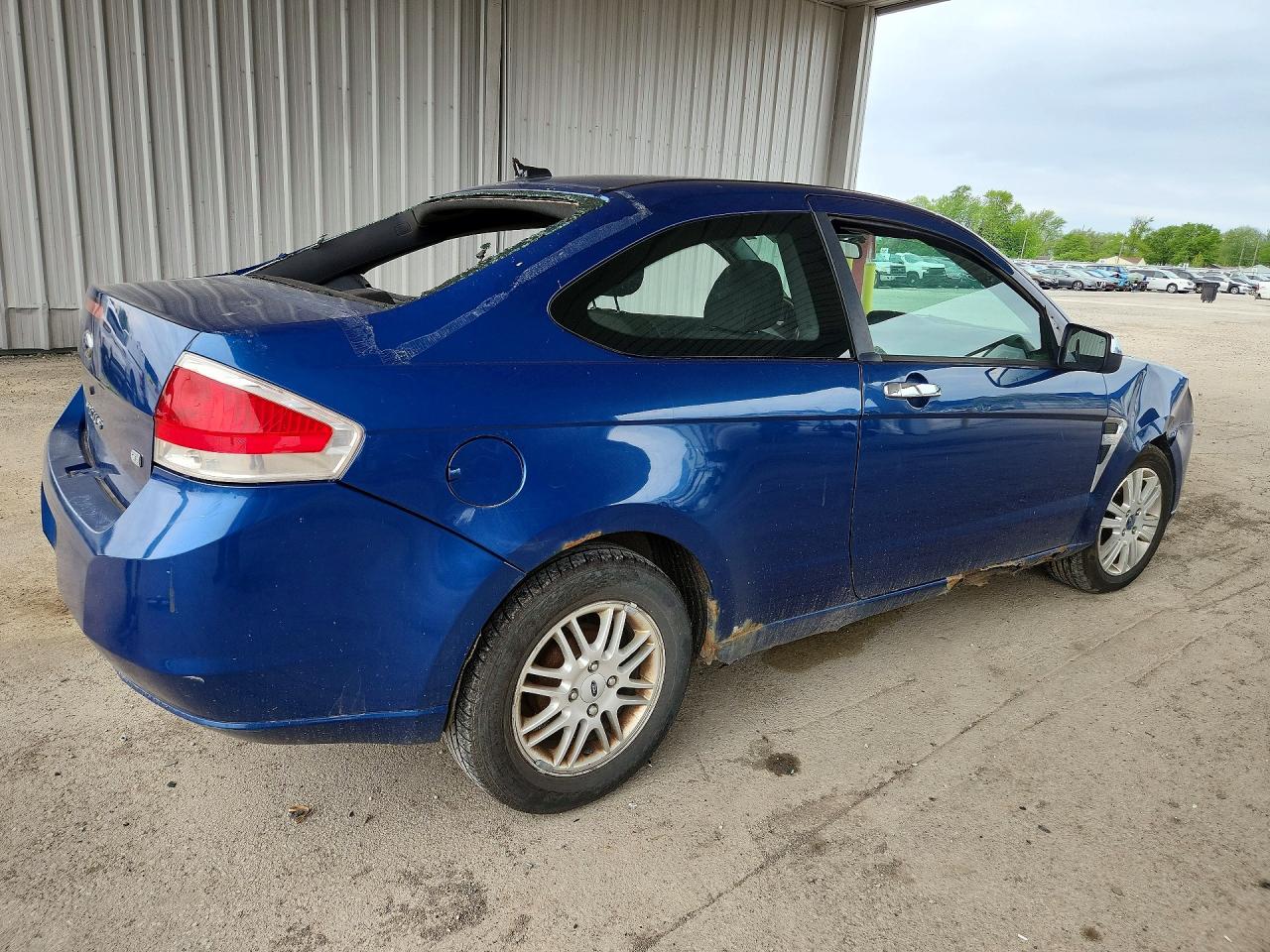 2008 FORD FOCUS SE photo 3