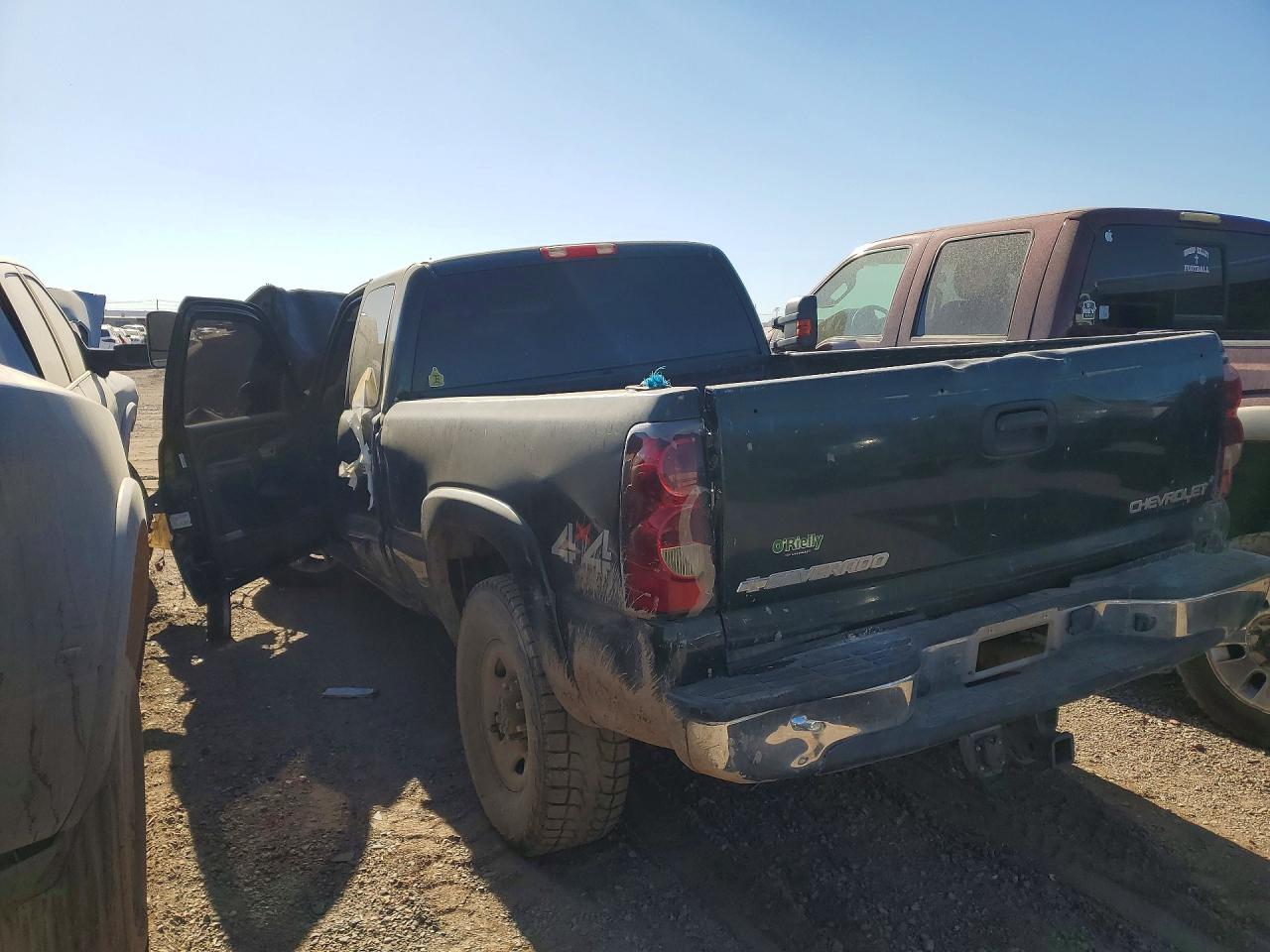 2005 CHEVROLET SILVERADO K2500 HEAVY DUTY photo 3